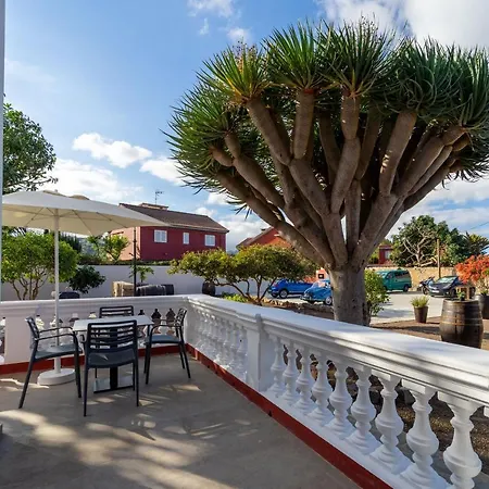 Albor Aparthotel *
