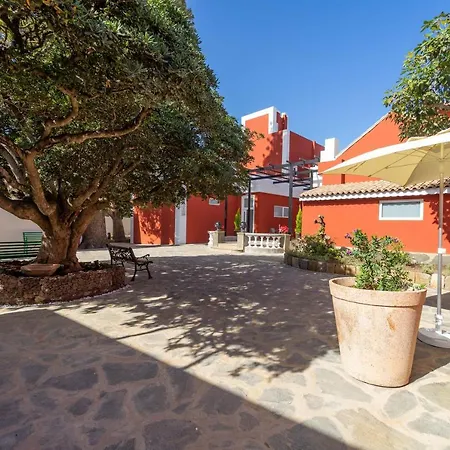 Aparthotel Albor