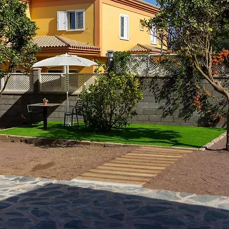Aparthotel Albor